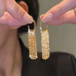 Dangle C-shape Earrings Swiping 925 stamp on pins Fashion Statement Gold Long